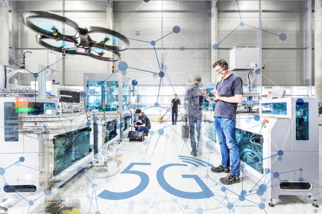 Beim Open Lab Day des Transferzentrums 5G4KMU am 14. Juli zeigen Forscherinnen und Forscher Demonstratoren für 5G-Anwendungen Beim Open Lab Day des Transferzentrums 5G4KMU am 14. Juli zeigen Forscherinnen und Forscher Demonstratoren für 5G-Anwendungen