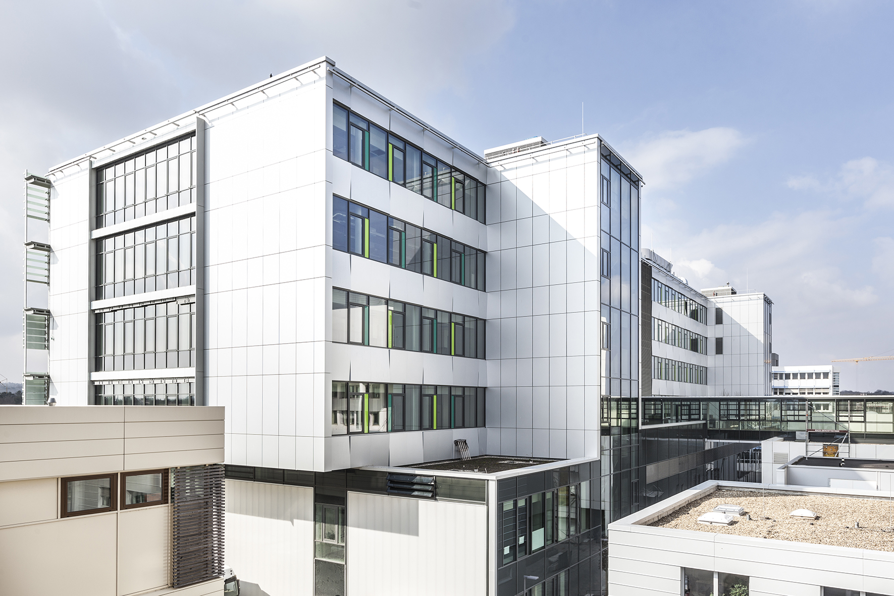 Today, Fraunhofer IPA together with four other Fraunhofer Institutes is based at Nobelstrasse 12 in Stuttgart-Vaihingen