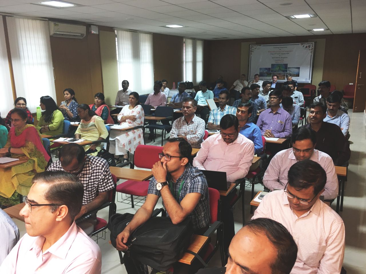 REMC Training in India: In the second course, the project partners Fraunhofer IEE, Overspeed, Energy-nautics and IIT Mumbai qualified further 50 engineers in Bangalore from 26 to 31 August 2019. REMC Training in India: In the second course, the project partners Fraunhofer IEE, Overspeed, Energy-nautics and IIT Mumbai qualified further 50 engineers in Bangalore from 26 to 31 August 2019.