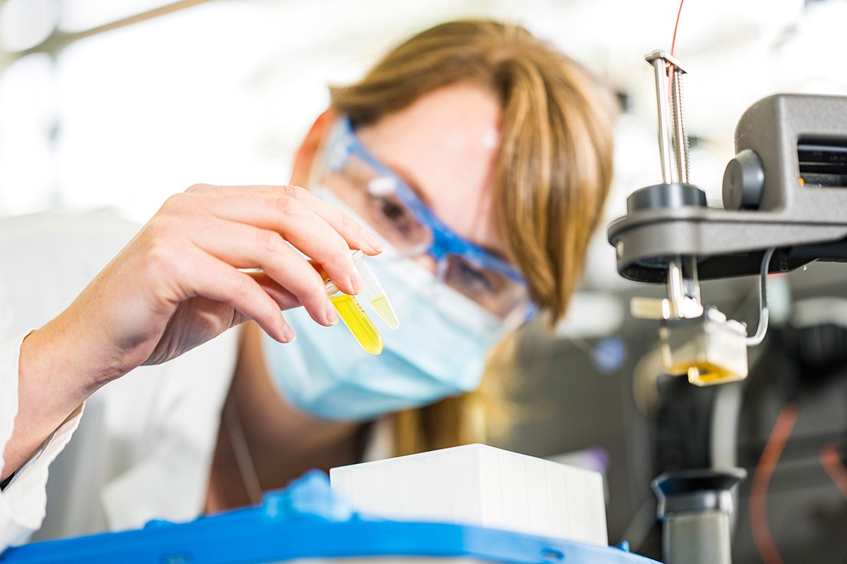 Enzyme reactions are combined for the process: one for provision and regeneration of the cofactor, one for CO2 fixation. Enzyme reactions are combined for the process: one for provision and regeneration of the cofactor, one for CO2 fixation.