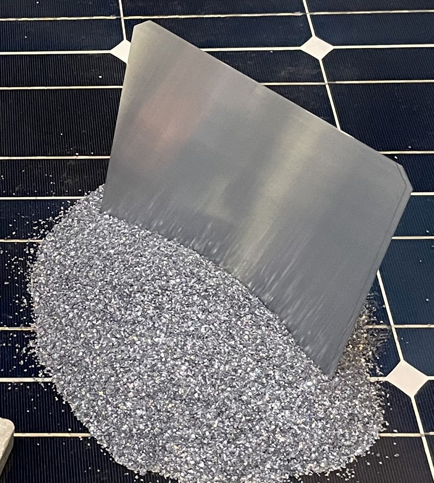 Purified silicon and wafers made from 100% recycled silicon