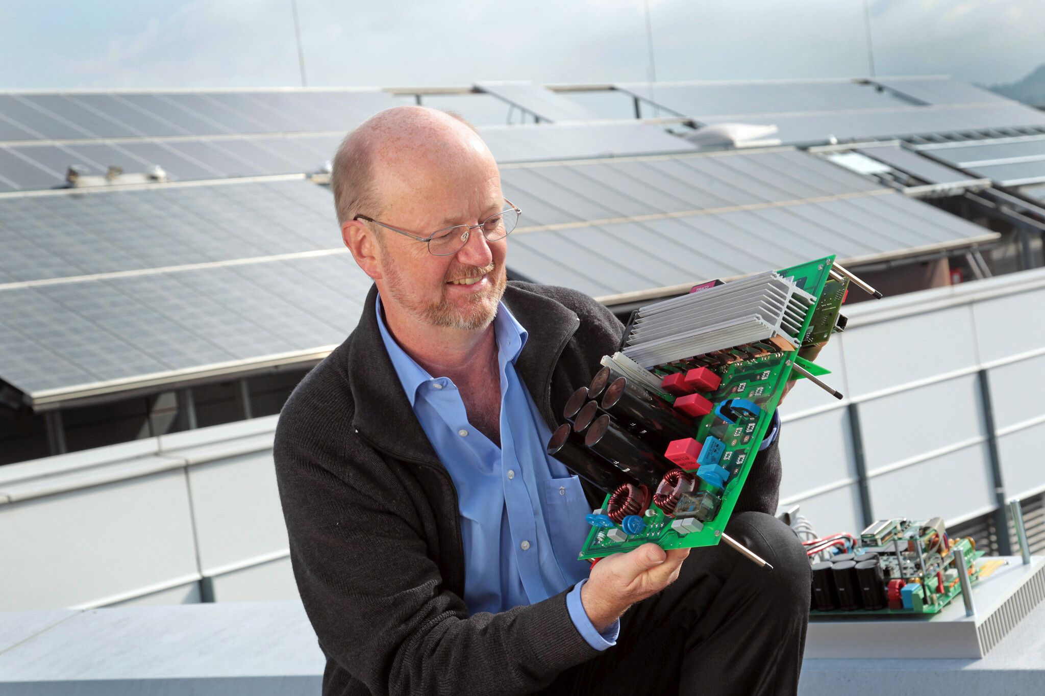 Dr.-Ing. Heribert Schmidt of Fraunhofer ISE is the inventor of the patented HERIC® topology for high-efficiency inverters. Dr.-Ing. Heribert Schmidt of Fraunhofer ISE is the inventor of the patented HERIC® topology for high-efficiency inverters.